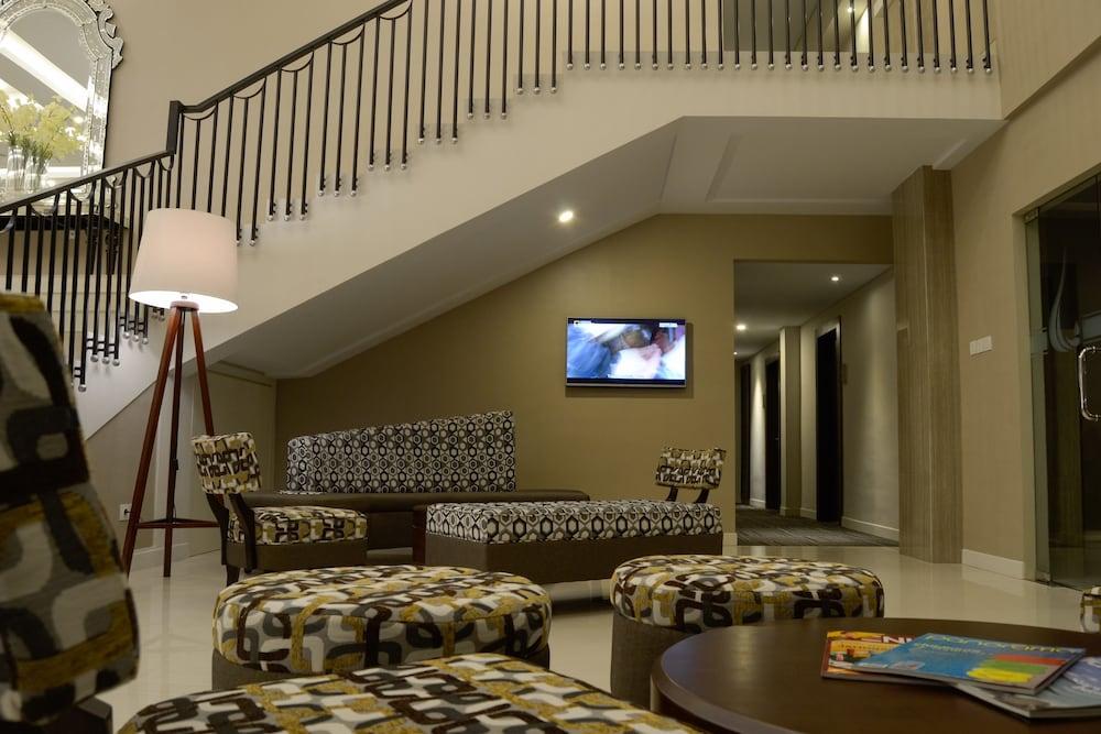 Tasneem Hotel Malioboro Yogyakarta Exteriör bild