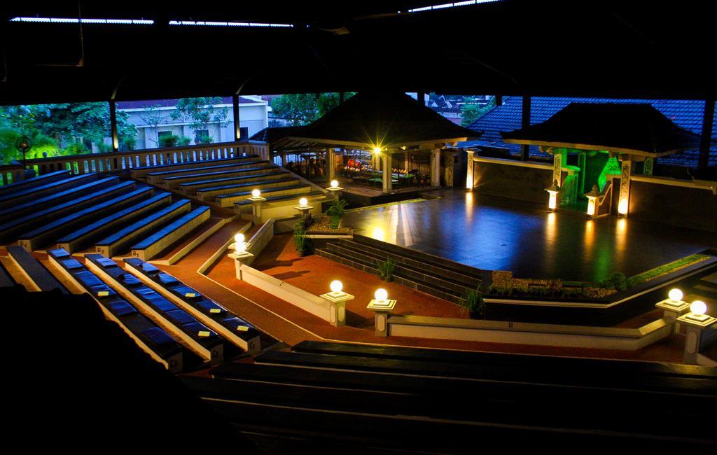 Tasneem Hotel Malioboro Yogyakarta Exteriör bild