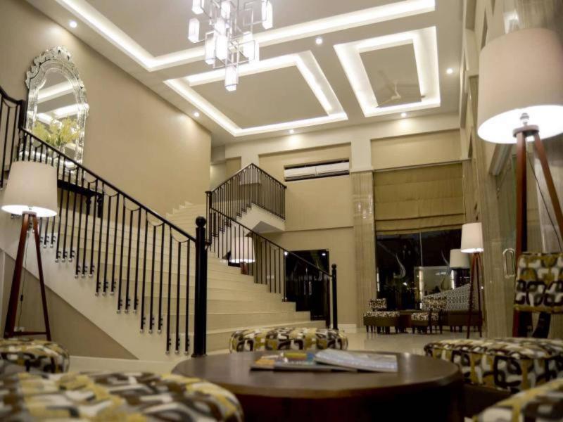 Tasneem Hotel Malioboro Yogyakarta Exteriör bild